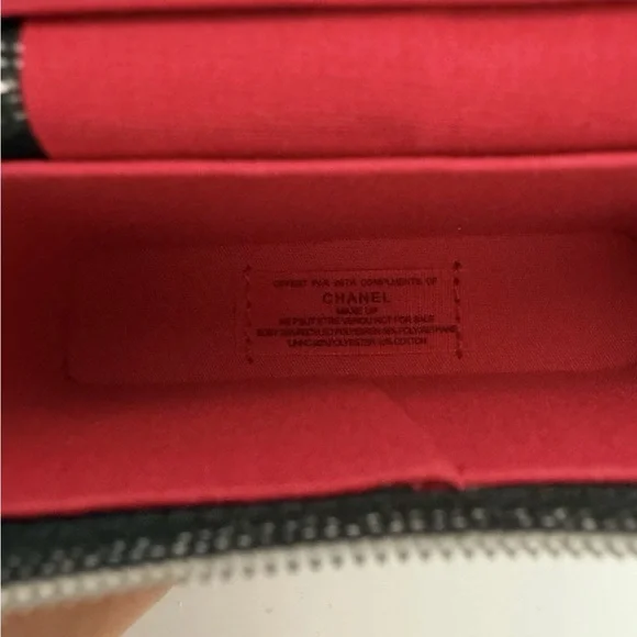 Chanel Black Lipstick Bag Mirror Case NEW - Picture 4 of 9